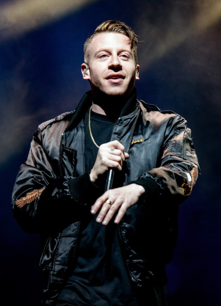 Il rapper Macklemore ha un passato da escort gay?